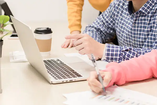 _怎么向客户介绍公司