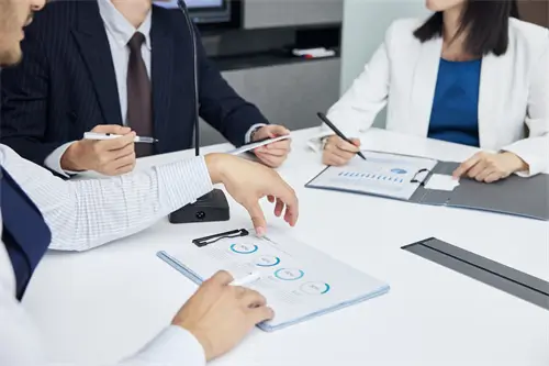 公司内自我英文介绍